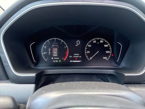 Used 2025 Honda Pilot Touring image 8