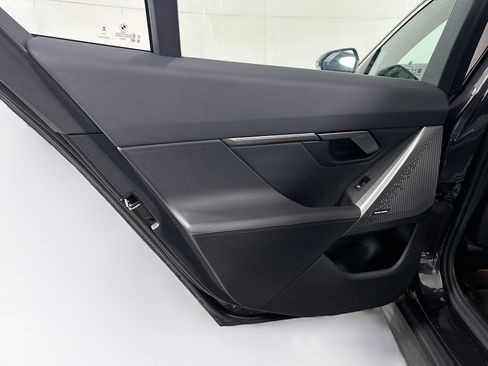 Used 2024 BMW 530i image 28