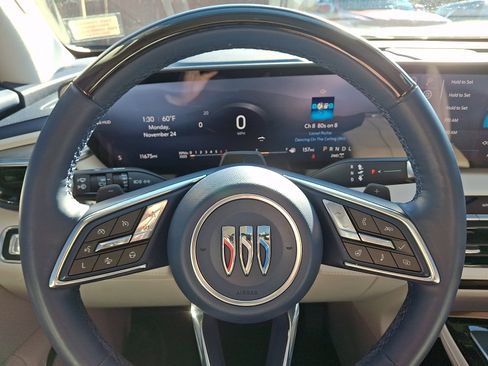 Certified 2025 Buick Enclave Avenir w/ Super Cruise Package image 20