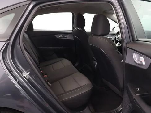 Used 2024 Kia Forte LXS FWD image 17