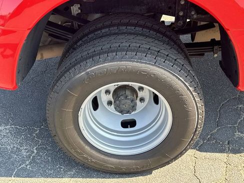 Used 2024 Ford F350 XLT w/ FX4 Off-Road Package image 17
