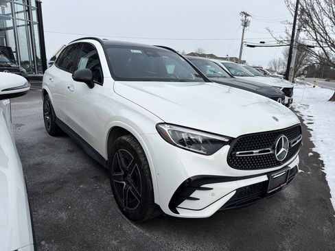 Used 2026 Mercedes-Benz GLC 300 4MATIC image 2