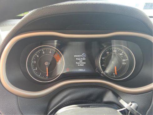 Used 2017 Jeep Cherokee High Altitude w/ Technology Group FWD image 7