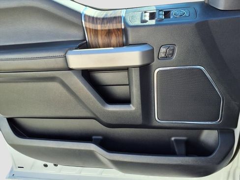 Used 2020 Ford F150 Lariat w/ Equipment Group 502A Luxury image 22