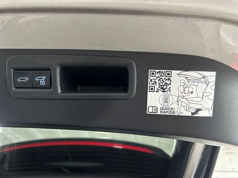 Certified 2021 Toyota Venza XLE image 45