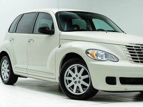 Used 2007 Chrysler PT Cruiser Touring w/ Fleet Value Group I image 3