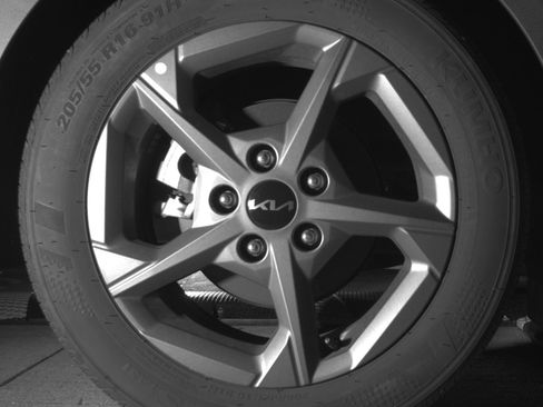 Used 2025 Kia K4 FWD image 15