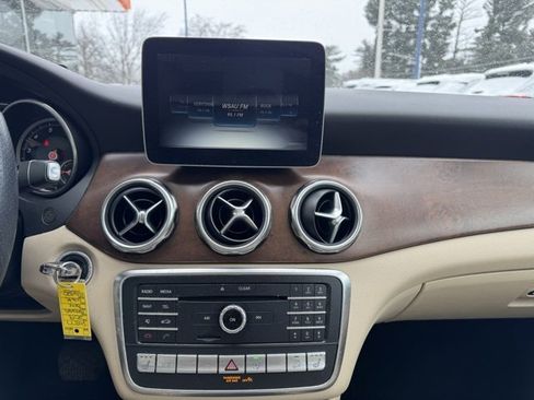 Used 2018 Mercedes-Benz GLA 250 GLA 250 image 19