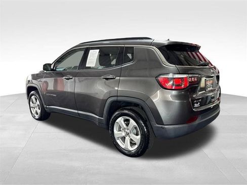 Used 2019 Jeep Compass Latitude AWD/4WD image 7
