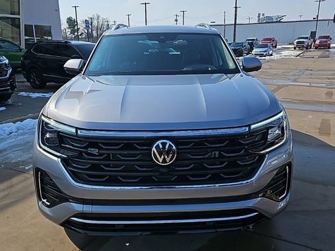 New 2026 Volkswagen Atlas SEL Premium R-Line AWD/4WD image 2