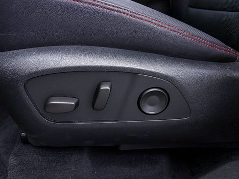Used 2024 Chevrolet Traverse RS w/ LPO, Floor Liner Package AWD/4WD image 20