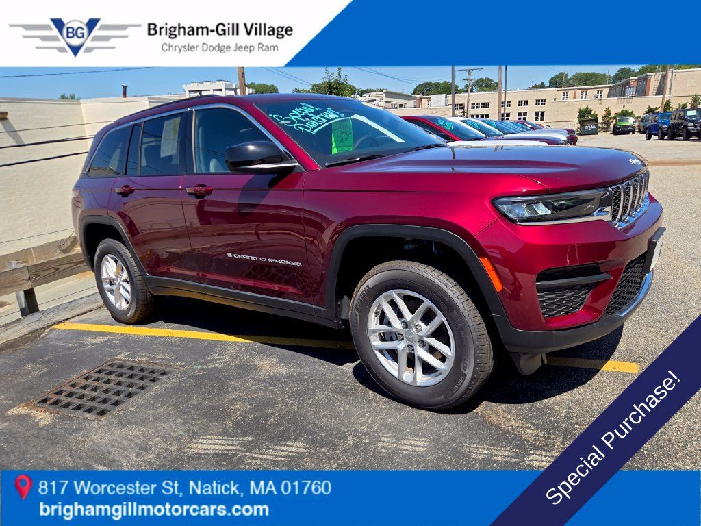 Used 2025 Jeep Grand Cherokee Laredo X w/ Luxury Tech Group I AWD/4WD image 6