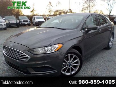 Used 2017 Ford Fusion SE w/ Fusion SE Technology Package