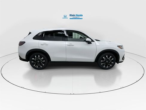 New 2026 Honda HR-V EX-L image 3