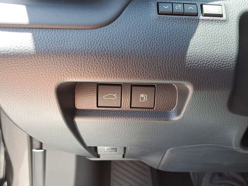 New 2026 Toyota Crown XLE image 31