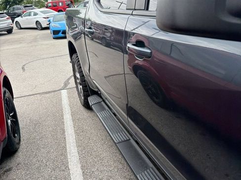 Used 2020 Chevrolet Silverado 1500 RST AWD/4WD image 15