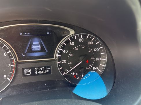 Used 2014 Nissan Altima 2.5 SL w/ Technology Package FWD image 19