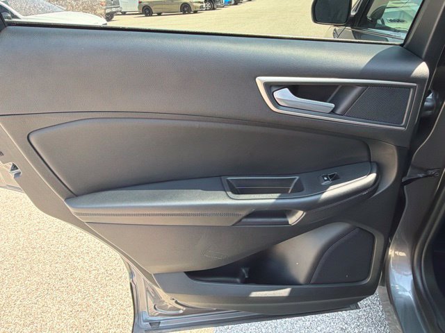 Used 2024 Ford Edge SEL AWD/4WD image 13