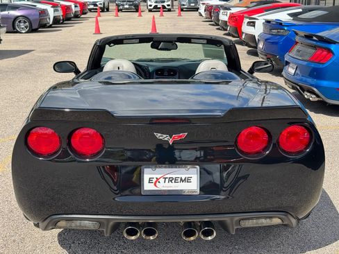 Used 2009 Chevrolet Corvette Convertible w/ Preferred Equipment Group image 3