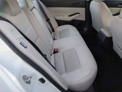 Used 2025 Nissan Altima 2.5 SV FWD image 22