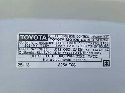 Used 2024 Toyota RAV4 XSE w/ Premium Package image 20