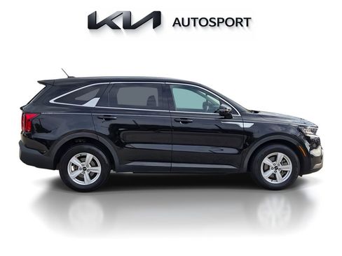 Used 2023 Kia Sorento LX FWD image 7