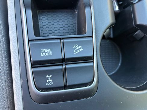 Used 2016 Hyundai Tucson Sport AWD/4WD image 27