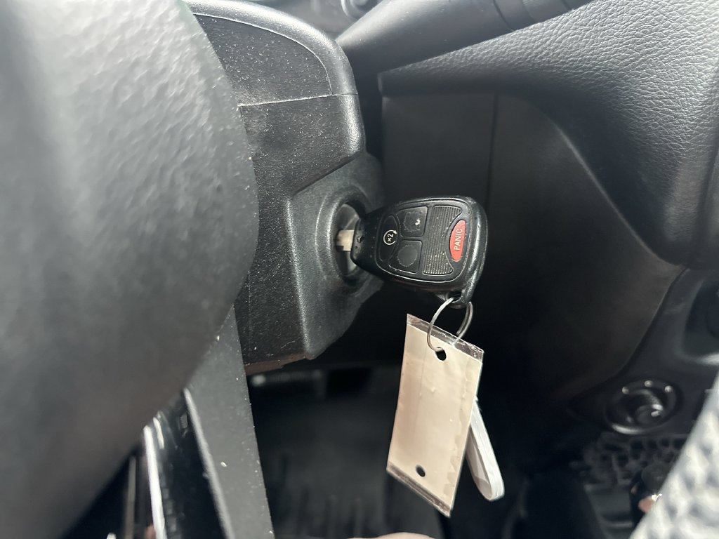 Used 2015 Jeep Wrangler Unlimited Sahara AWD/4WD image 16