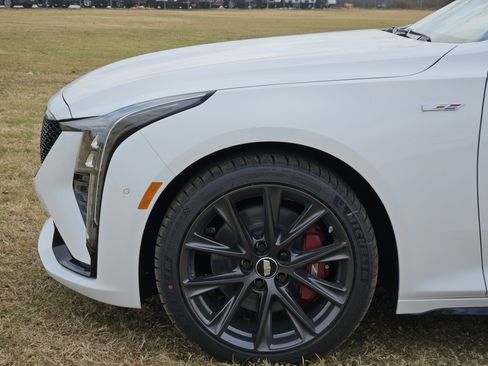 New 2026 Cadillac CT5 V image 6