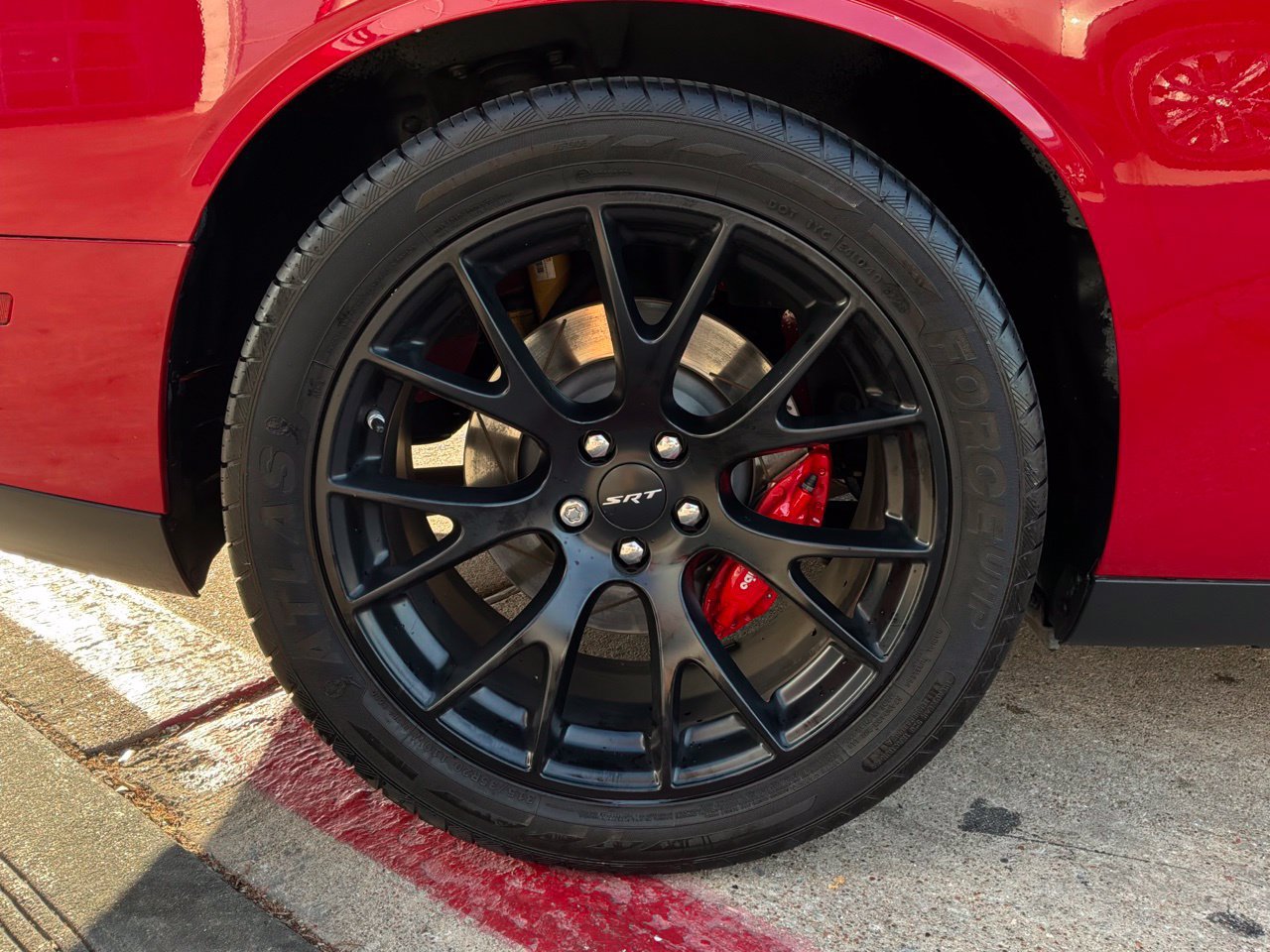 Used 2016 Dodge Challenger SRT Hellcat RWD image 9