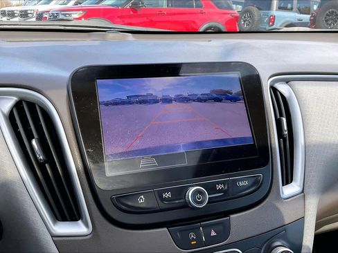 Used 2024 Chevrolet Malibu LT image 26