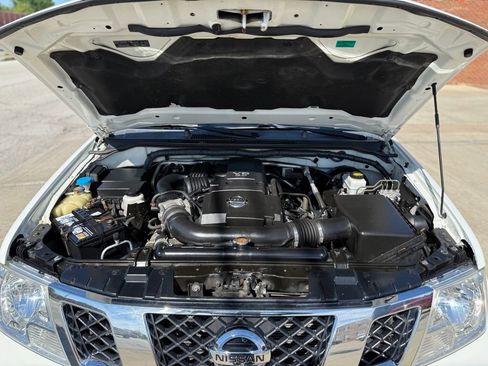 Used 2018 Nissan Frontier SV AWD/4WD image 15