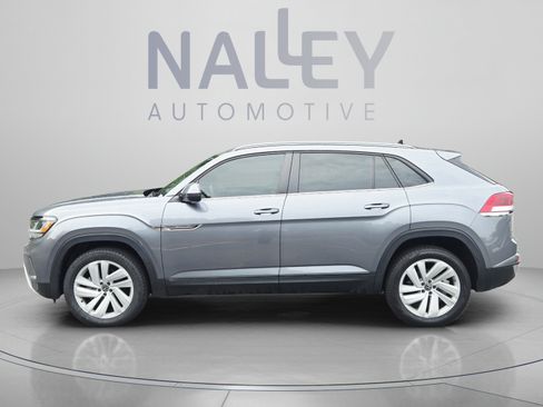 Used 2021 Volkswagen Atlas Cross Sport SE w/ V6 Towing Package FWD image 2