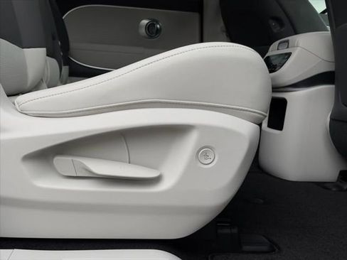 New 2026 Hyundai Ioniq 9 SEL image 17