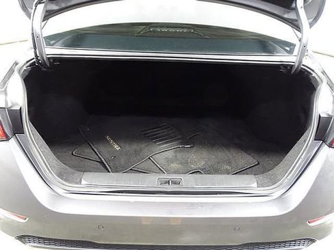 Used 2023 Nissan Sentra SV image 13