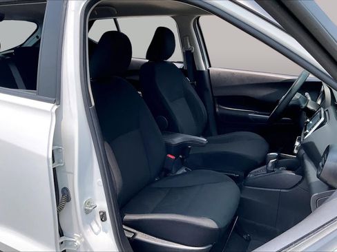 Used 2024 Nissan Kicks S FWD image 9