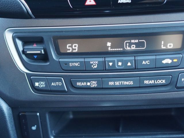 Used 2022 Honda Pilot Sport image 28