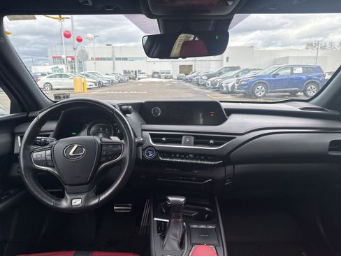 Used 2020 Lexus UX 250h F Sport image 18