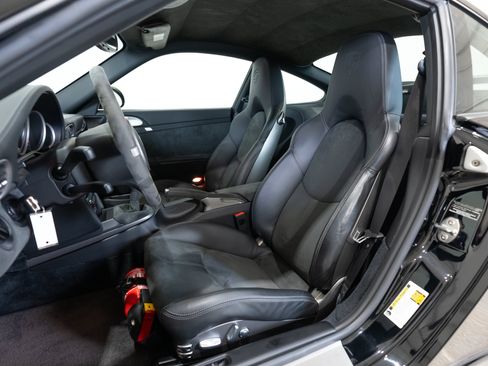 Used 2010 Porsche 911 GT3 RWD image 44