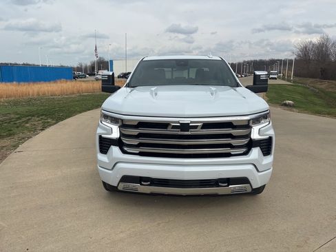 New 2026 Chevrolet Silverado 1500 High Country AWD/4WD image 12