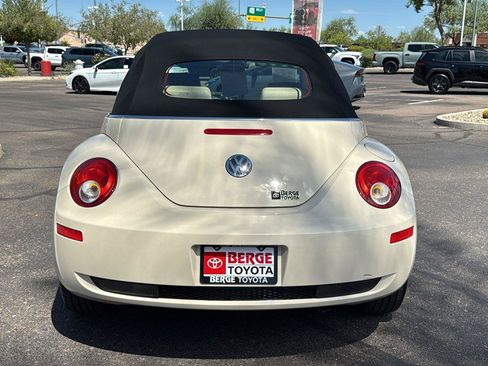 Used 2006 Volkswagen Beetle Convertible w/ Package 1 FWD image 7