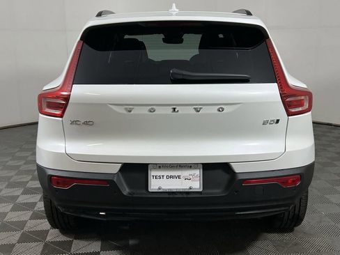 New 2026 Volvo XC40 B5 Plus w/ Protection Package Premier AWD/4WD image 7
