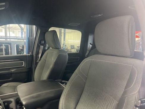 Used 2020 RAM 2500 Big Horn w/ Level 2 Equipment Group AWD/4WD image 18