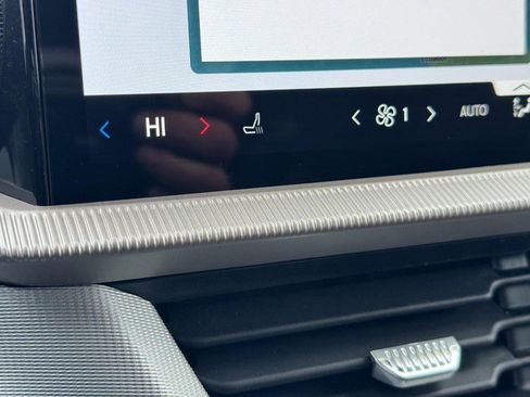 New 2026 Ford Explorer Active image 16