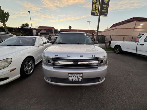Used 2014 Ford Flex SEL w/ Equipment Group 202A image 2