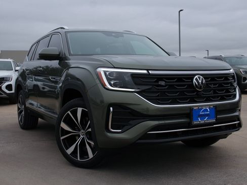 New 2026 Volkswagen Atlas SEL Premium R-Line AWD/4WD image 3