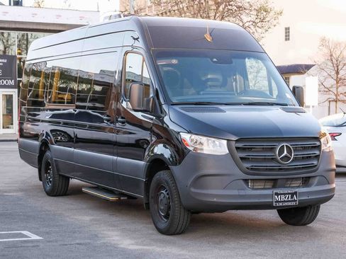 Used 2024 Mercedes-Benz Sprinter 3500 w/ Parking Package image 4