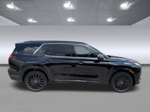 Certified 2025 Hyundai Palisade Calligraphy AWD/4WD image 6