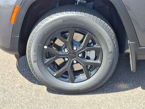 New 2026 Jeep Grand Cherokee L 4WD image 6