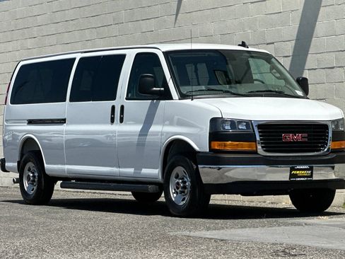 Certified 2025 GMC Savana 3500 LT w/ LT Preferred Equipment Group RWD image 2